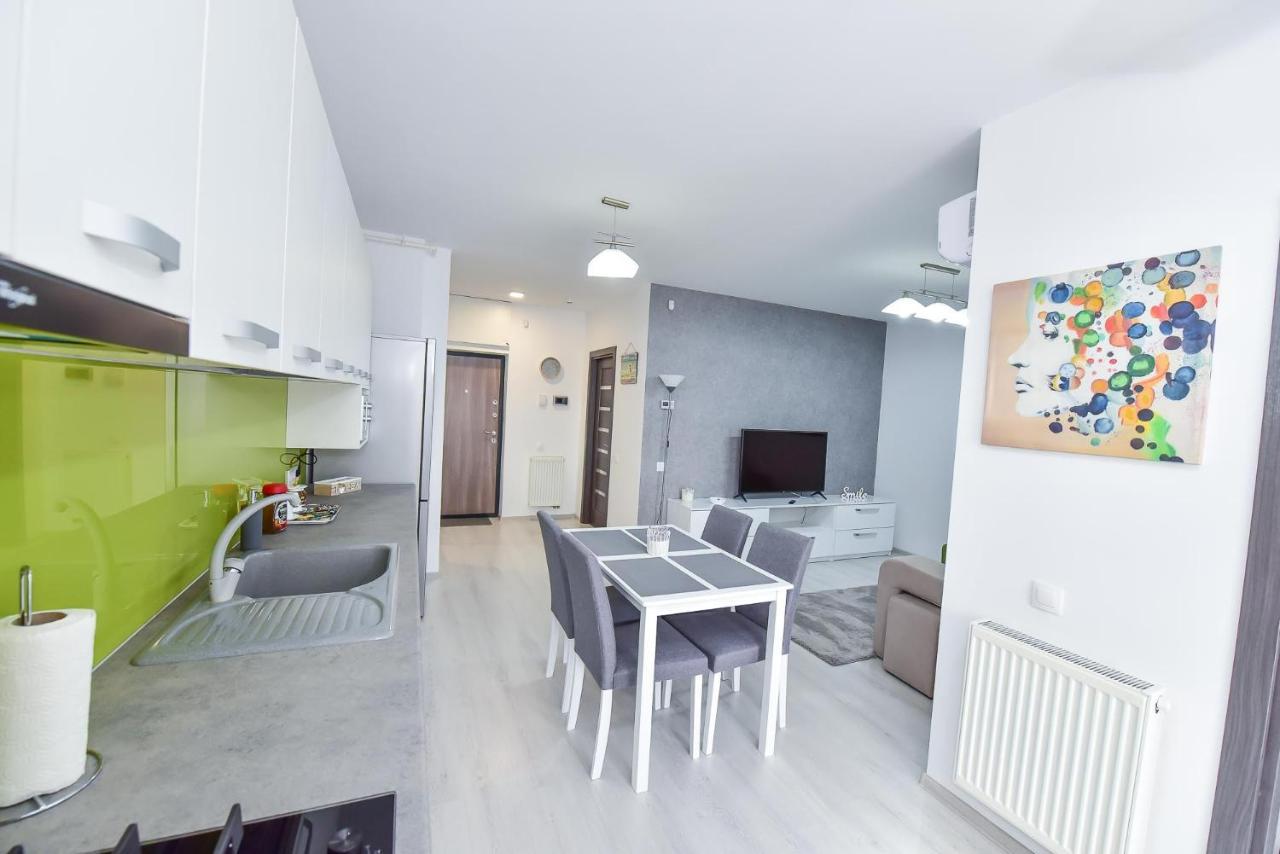 Stylish Stay - Executive - Private Parking And Central Location Oradea Exterior foto